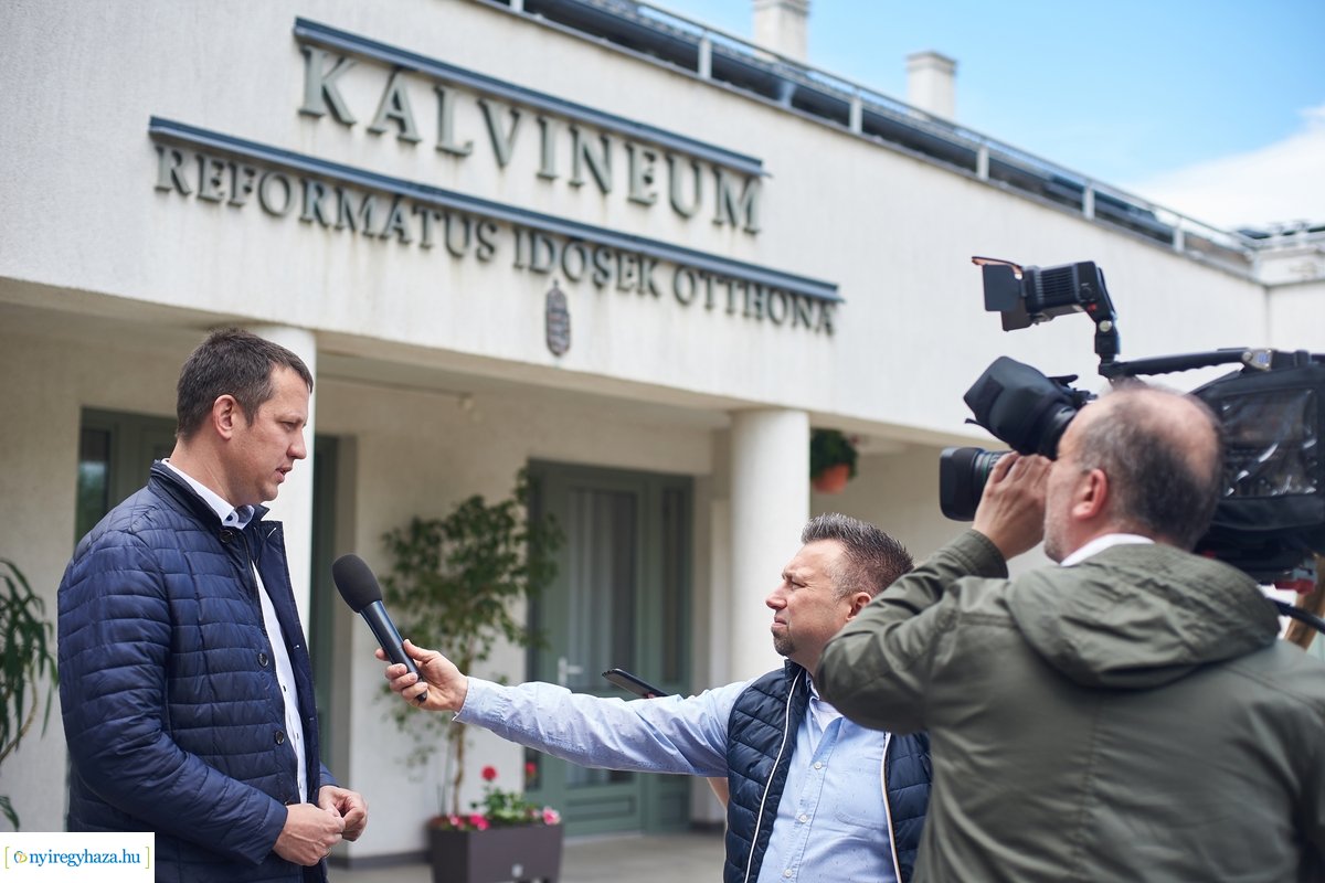 Államtitkári látogatás a Kálvineumban