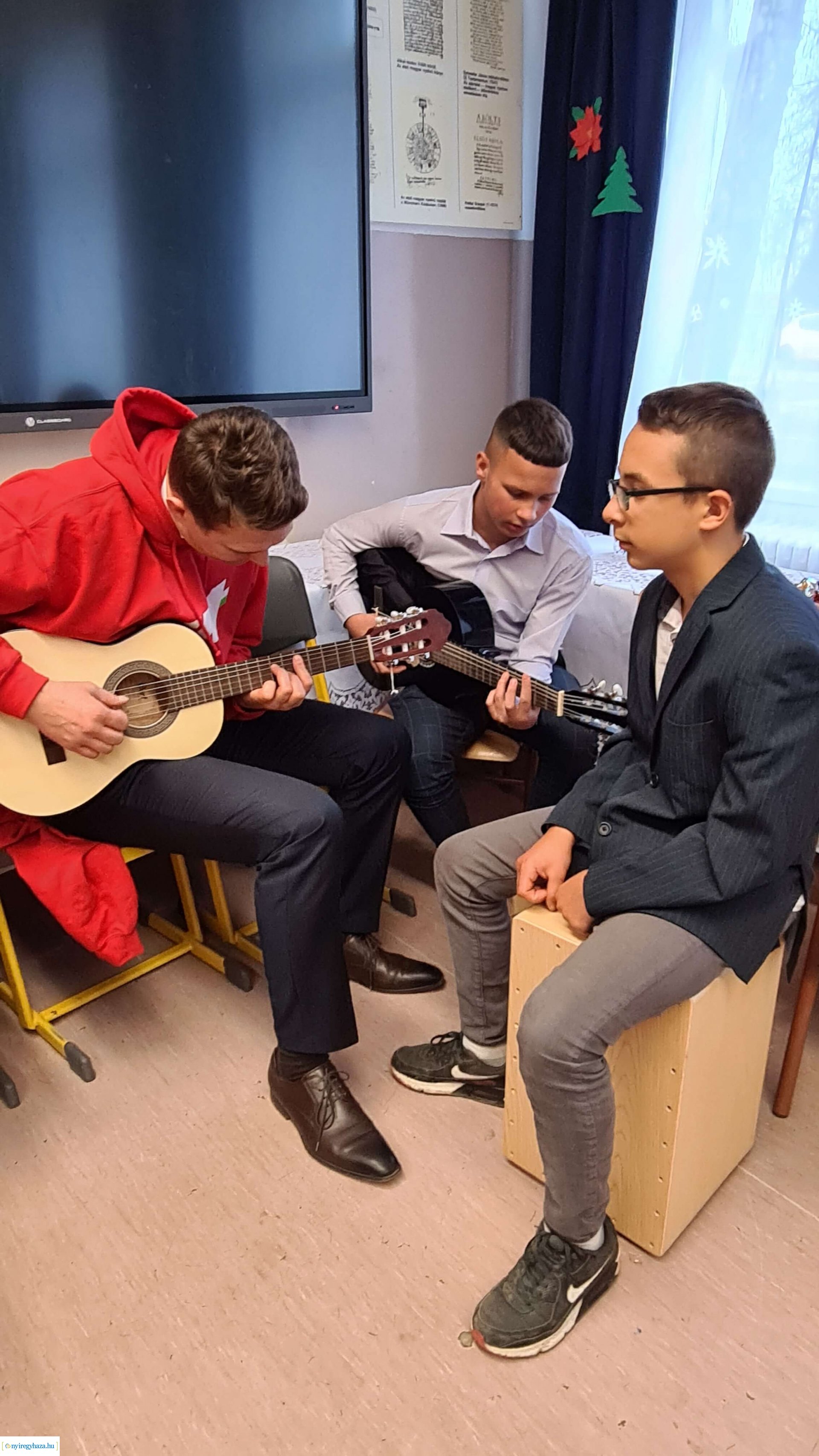 Államtitkári látogatás a Tanítsunk Magyarországért karácsonyi programján