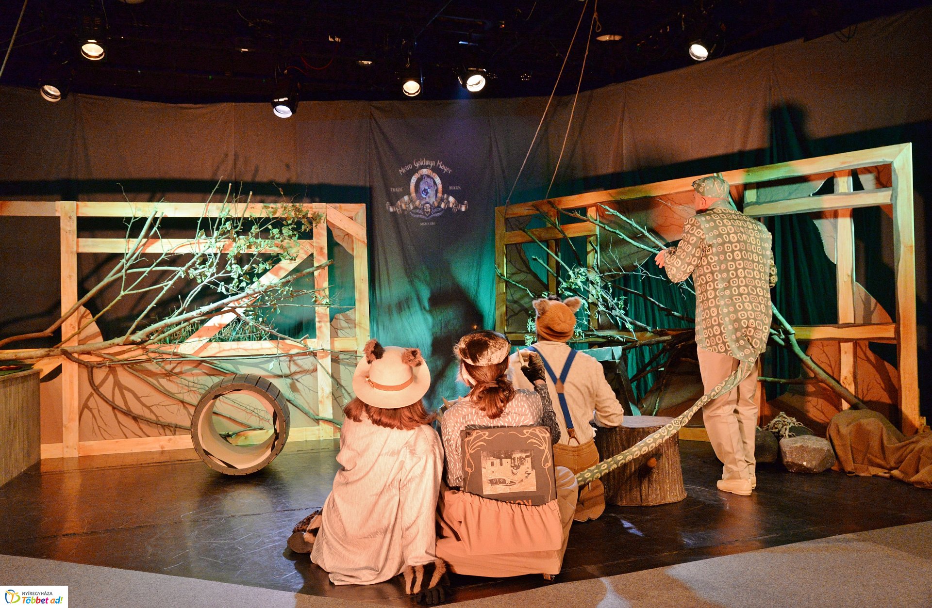 Állati színjáték - bemutató a MŰvész Stúdióban