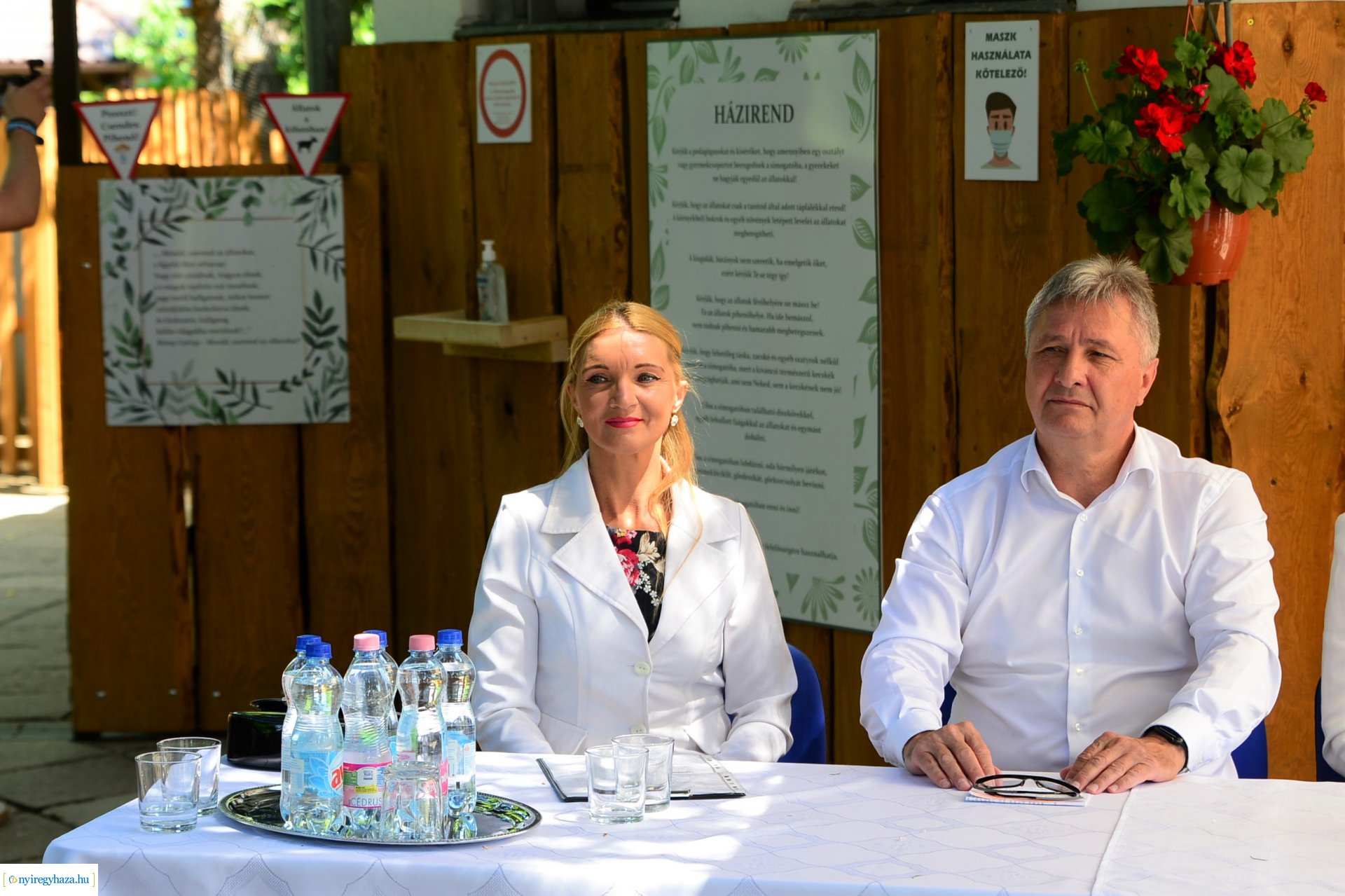 Állatsimogató és biokert átadás Sóstóhegyen