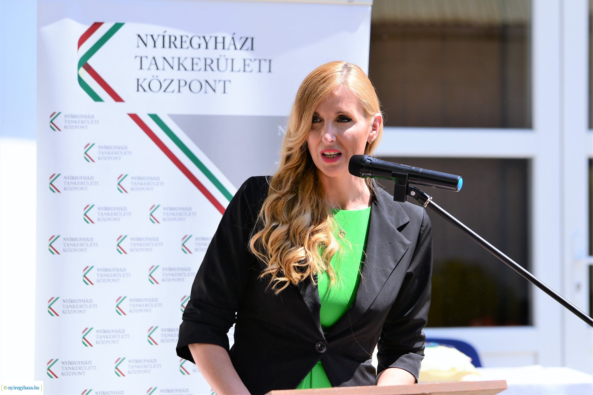 Állatsimogató és biokert átadás Sóstóhegyen