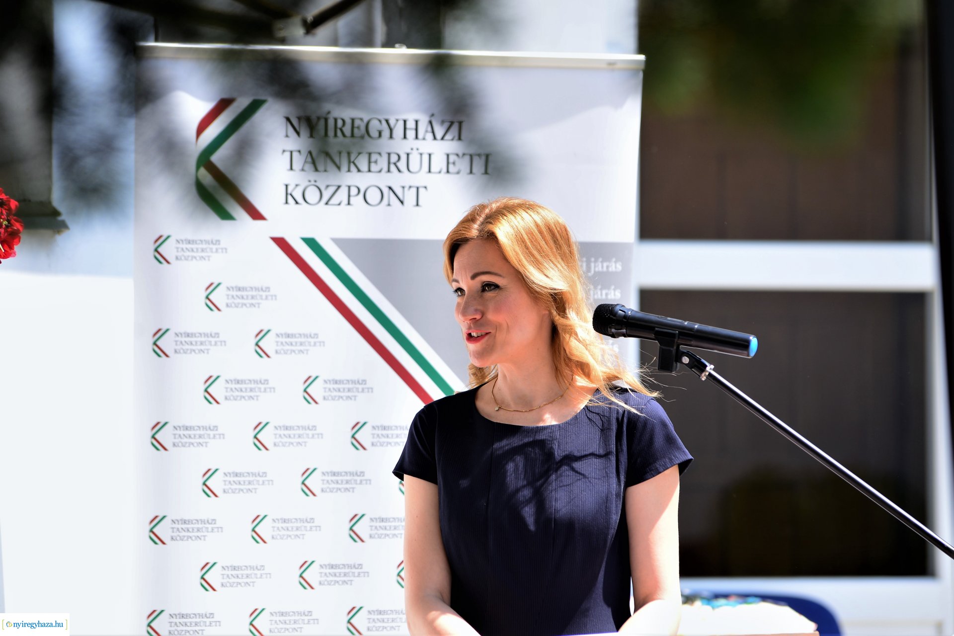 Állatsimogató és biokert átadás Sóstóhegyen