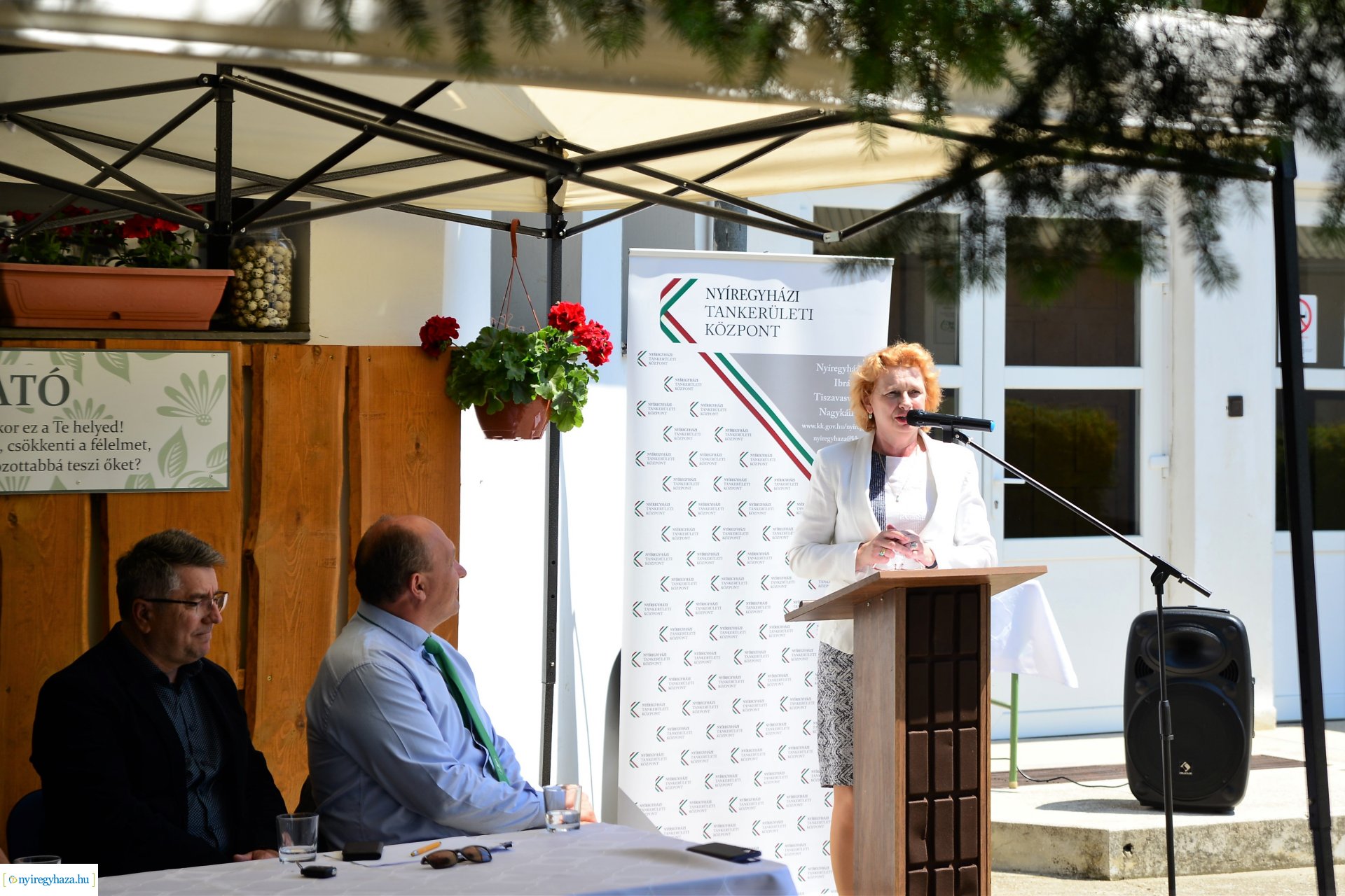 Állatsimogató és biokert átadás Sóstóhegyen