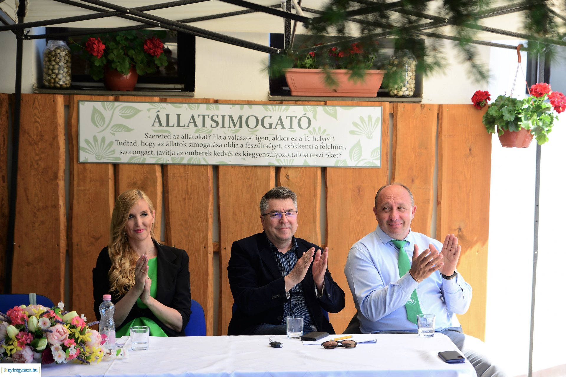 Állatsimogató és biokert átadás Sóstóhegyen