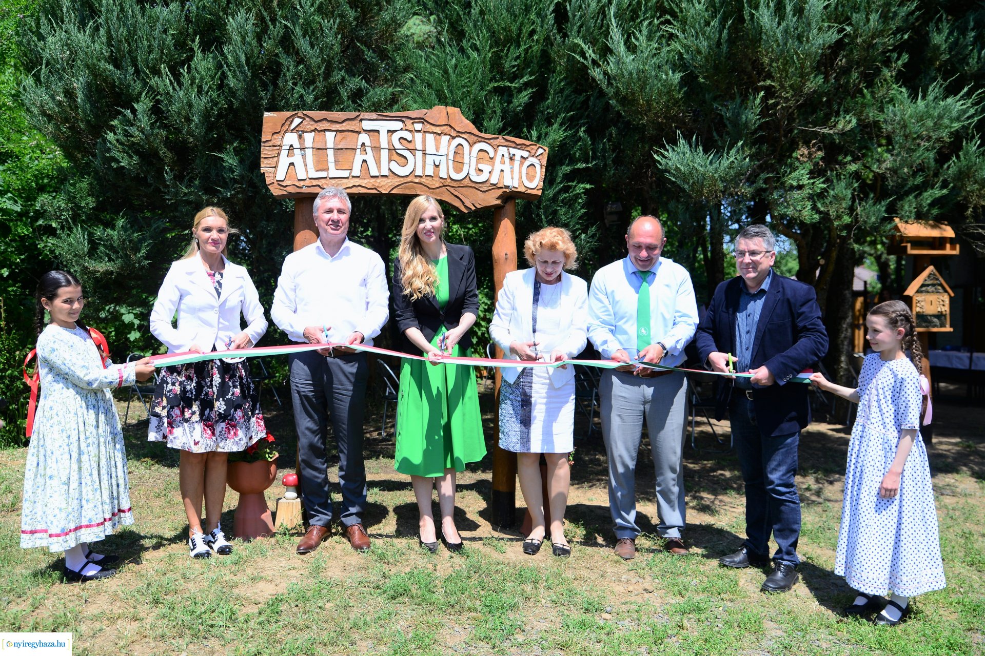 Állatsimogató és biokert átadás Sóstóhegyen