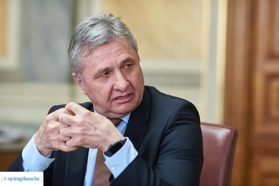 Állatvédelmi kerekasztal Nyíregyházán