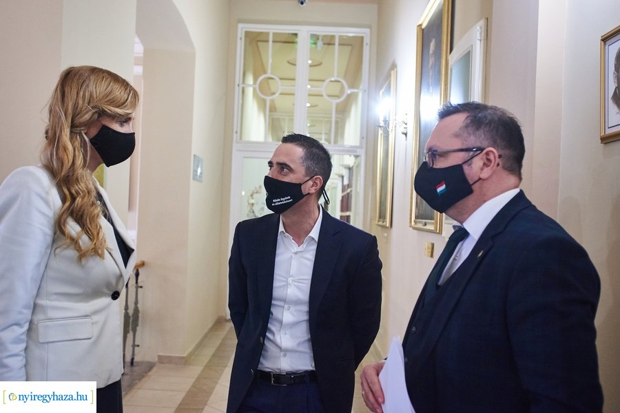 Állatvédelmi kerekasztal Nyíregyházán