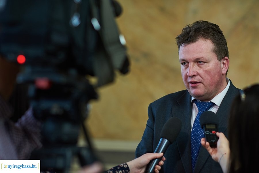 Állatvédelmi kerekasztal Nyíregyházán