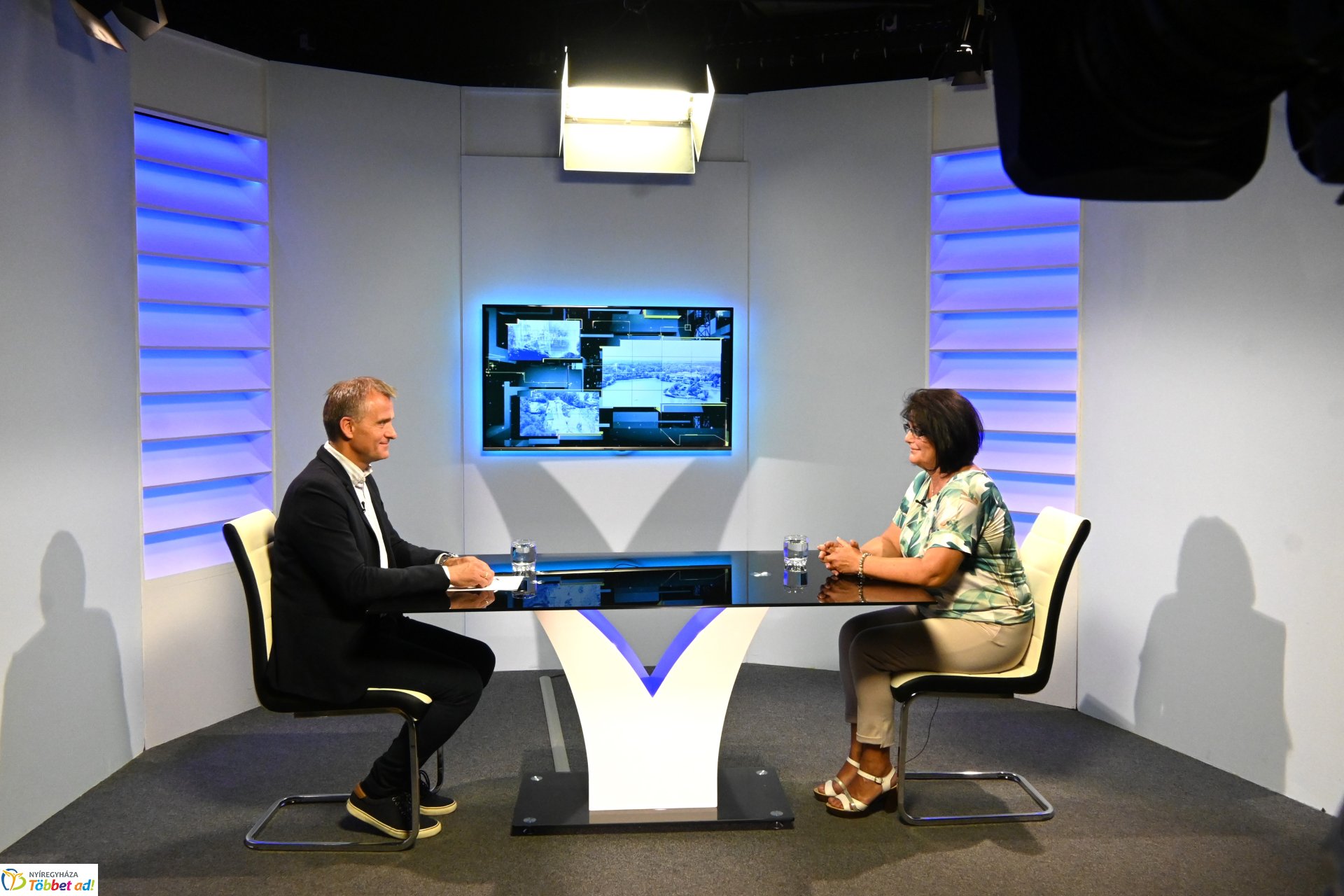 Amerika után a Nyíregyházi Televízó stúdiójában járt Kapu Tibor édesanyja