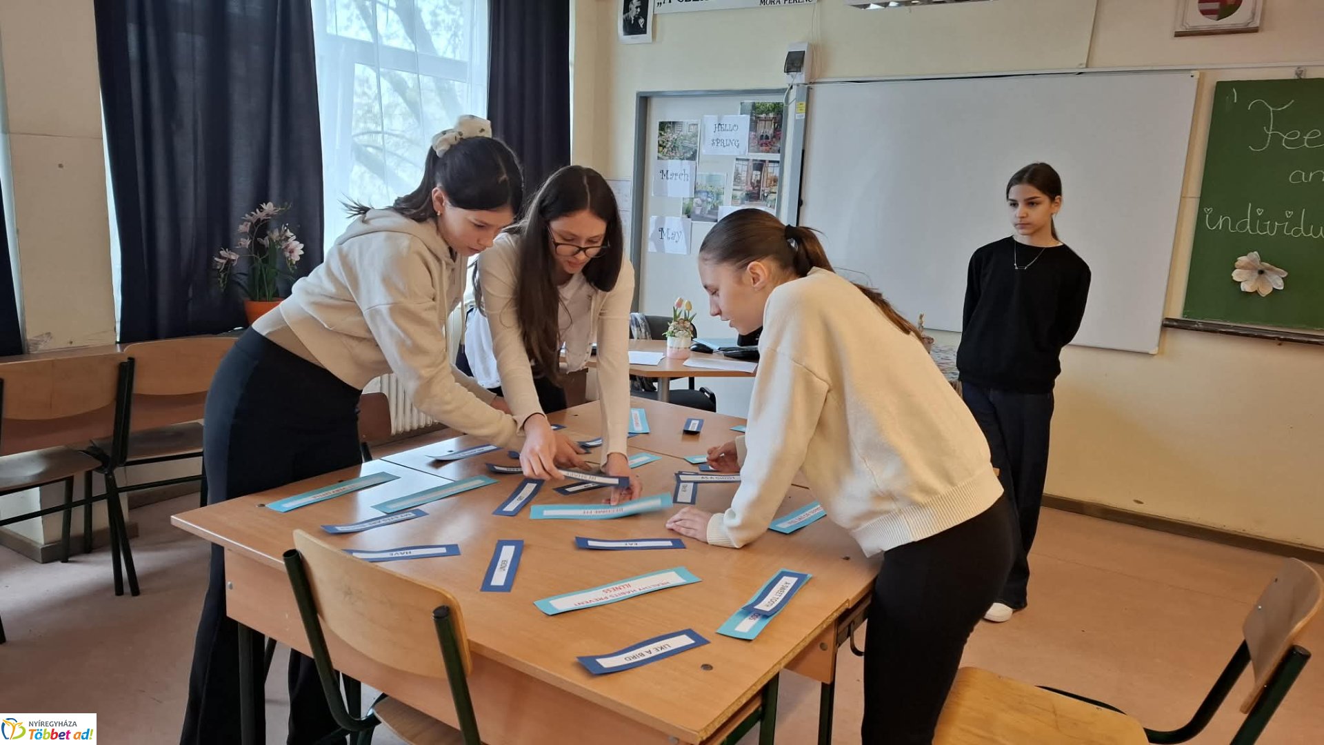 Angolos akadályversenyen mérték össze tudásukat a diákok