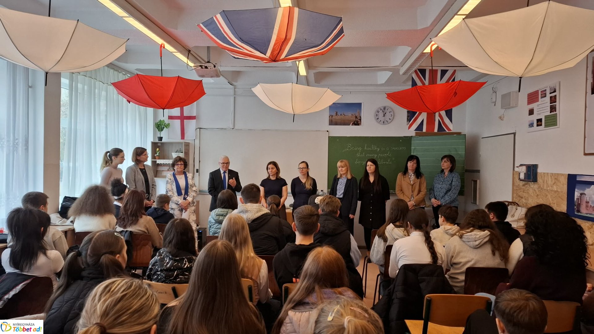 Angolos akadályversenyen mérték össze tudásukat a diákok