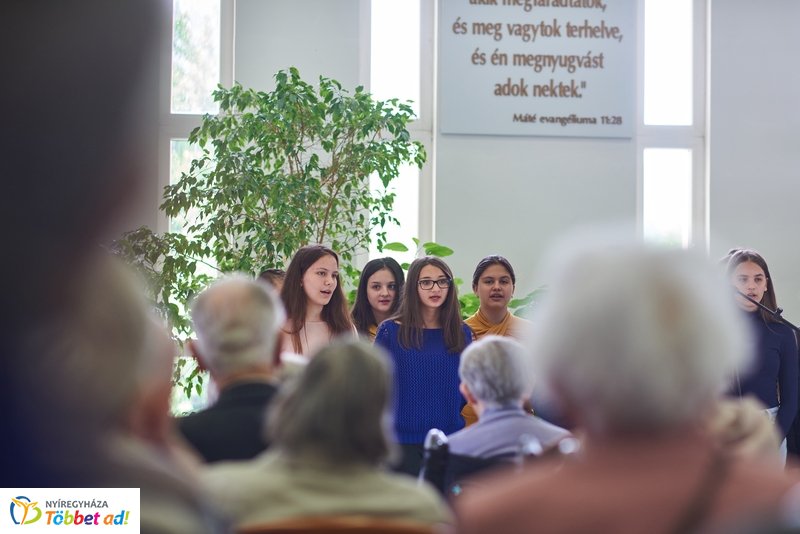 Anyák napi ünnepség a Rotary szervezésében