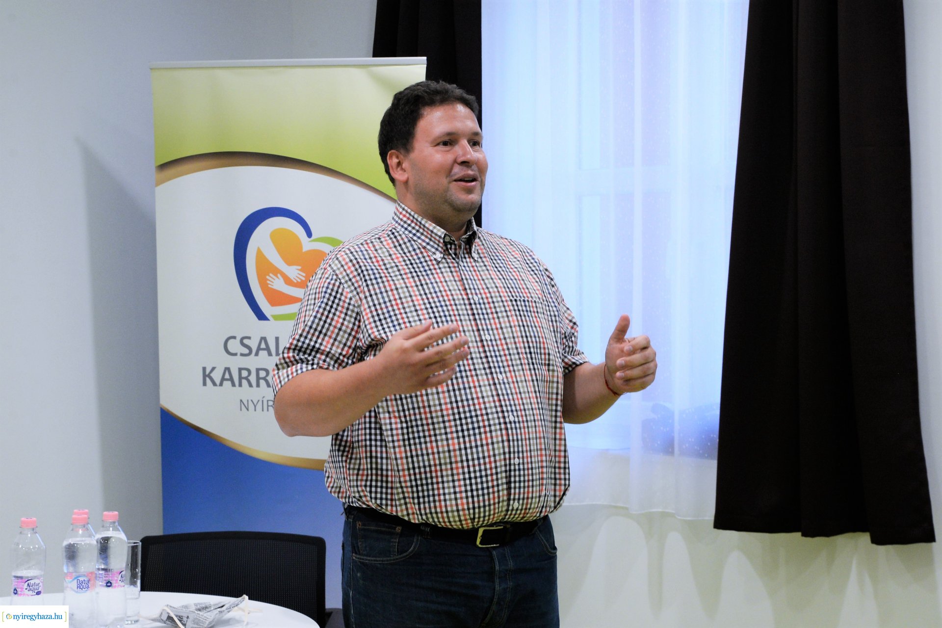 Anyu a kötéltáncos - előadás a Család és KarrierPONT szervezésében (1)