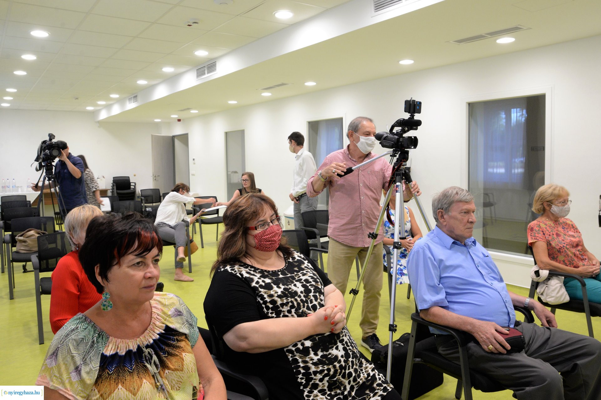 Anyu a kötéltáncos - előadás a Család és KarrierPONT szervezésében (1)