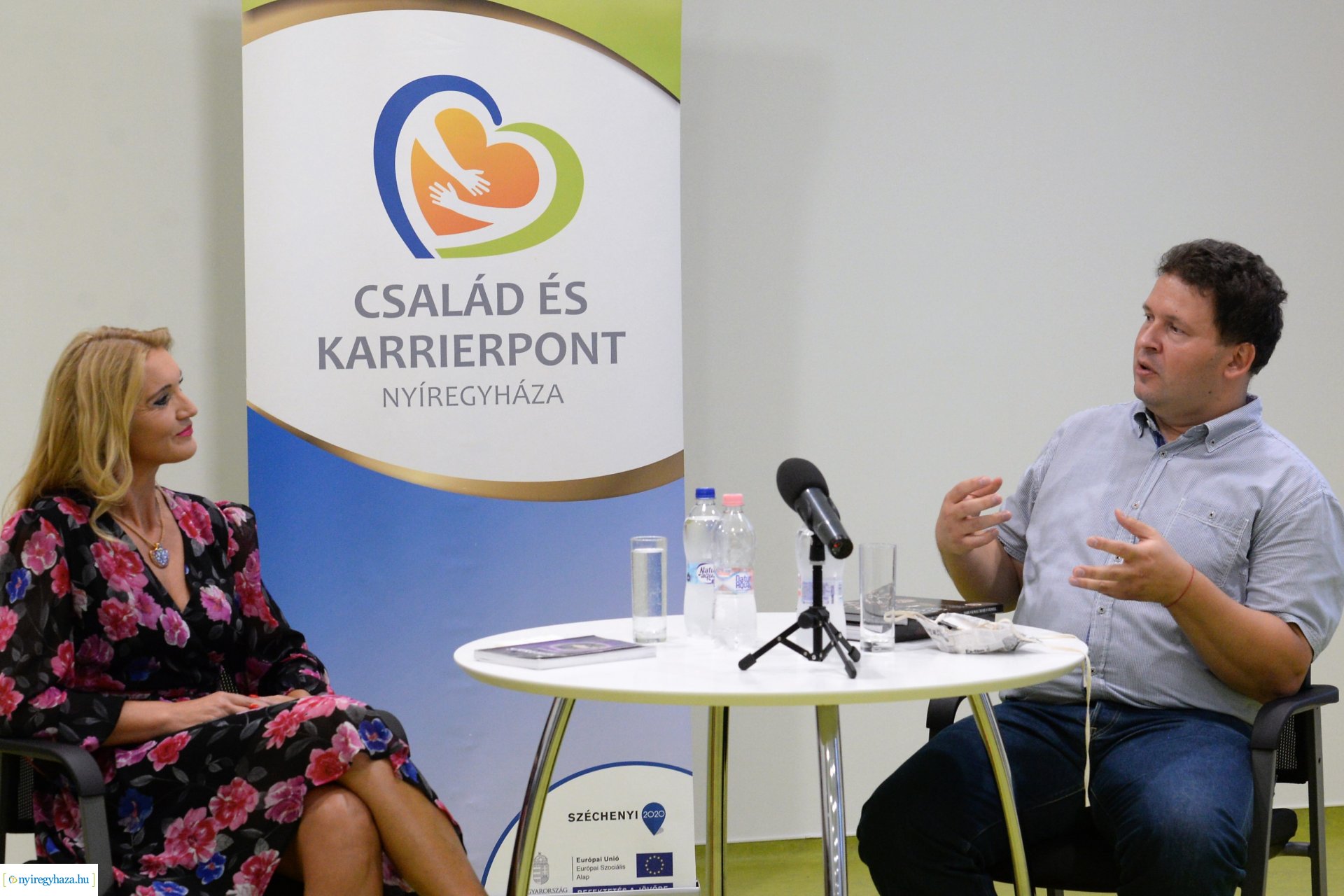 Anyu a kötéltáncos - előadás a Család és KarrierPONT szervezésében (2)