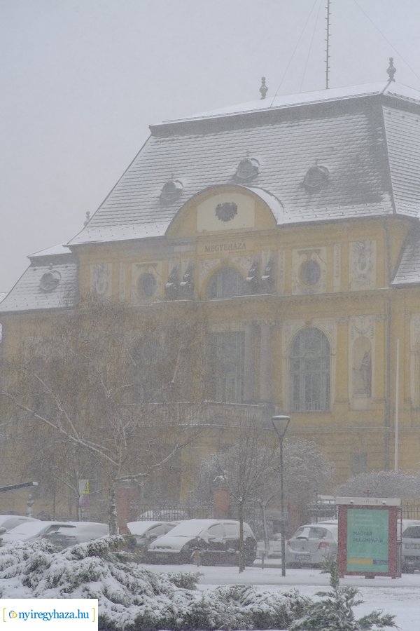 Áprilisi tréfa 20230406