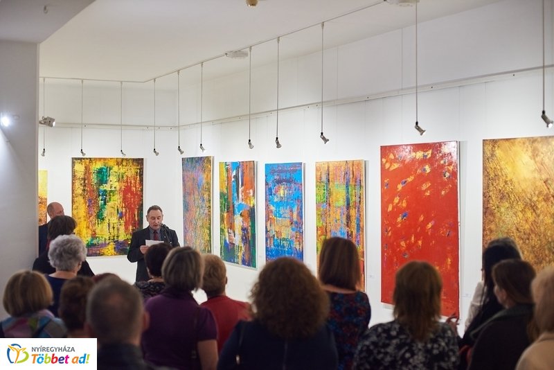 Arannyal és Fénnyel festménykiállítás