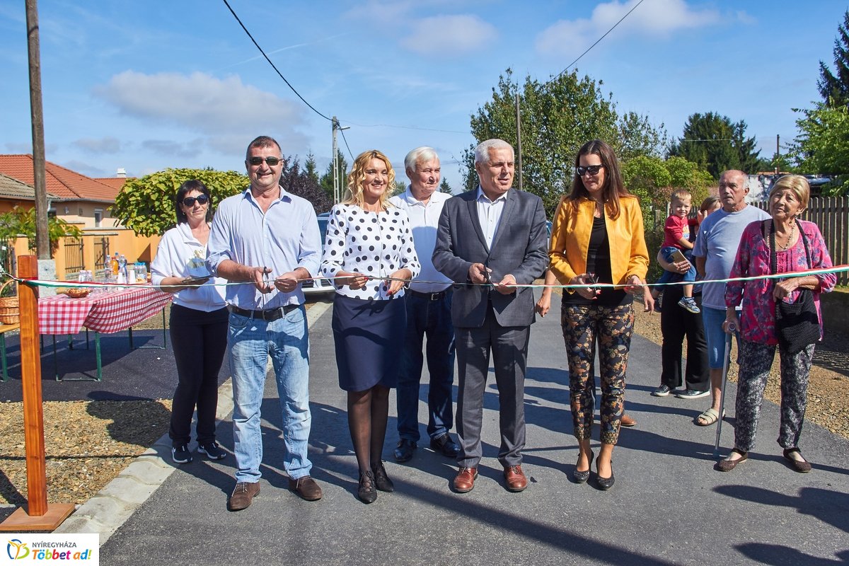 Aranykalász utca fejlesztése