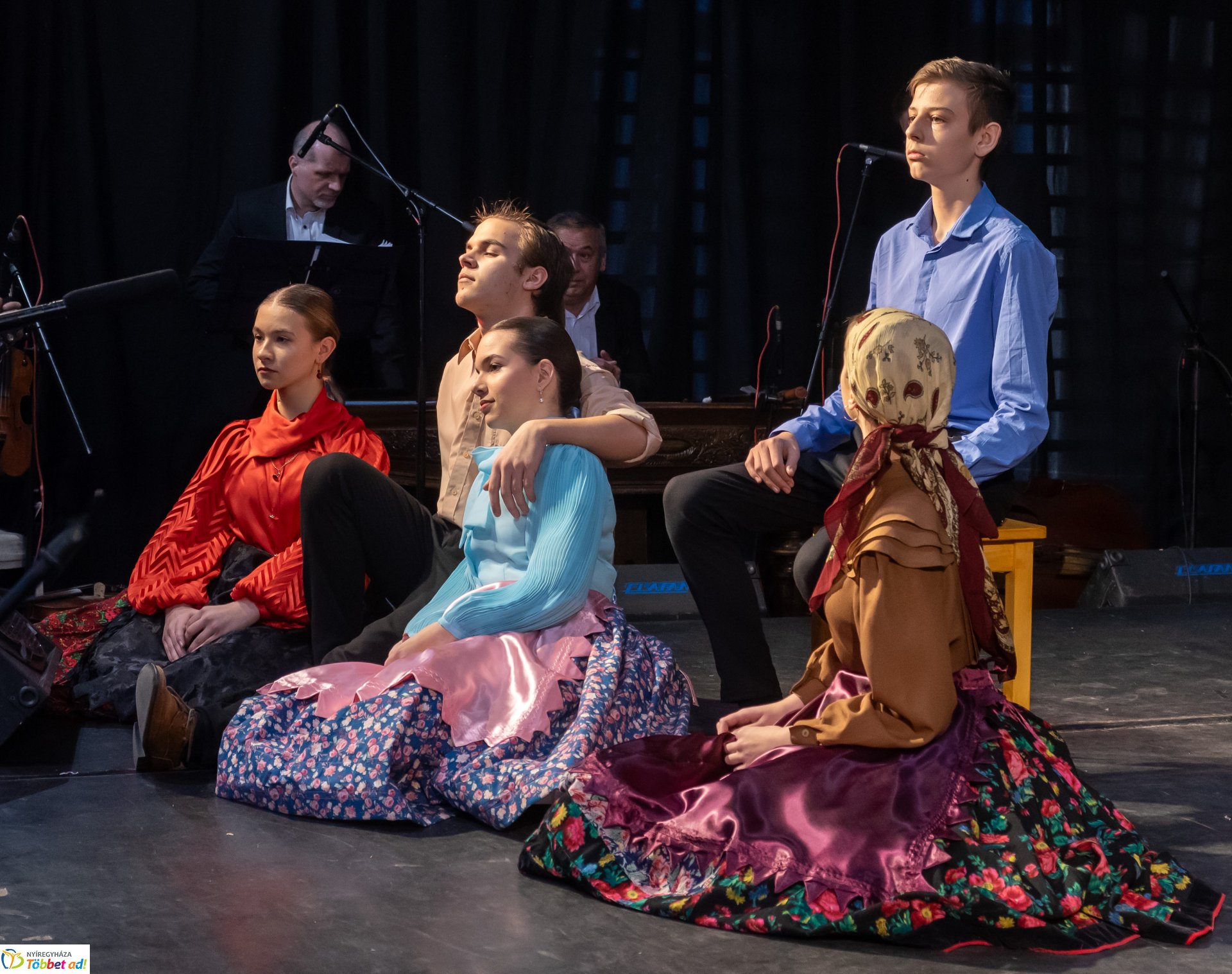 Aranyosan köszöntötték...