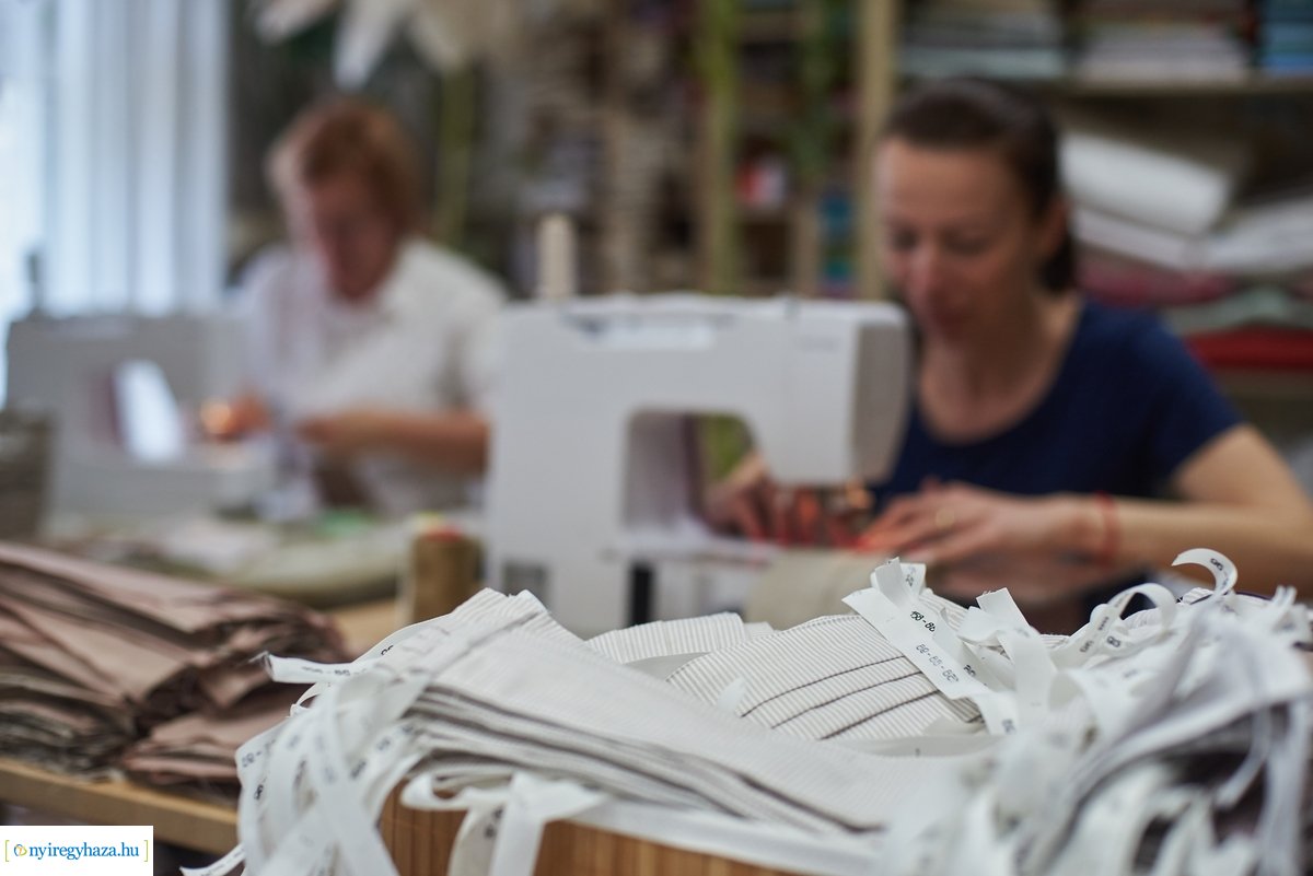 Szájmaszk készítés és felajánlás egy kézműves műhelytől