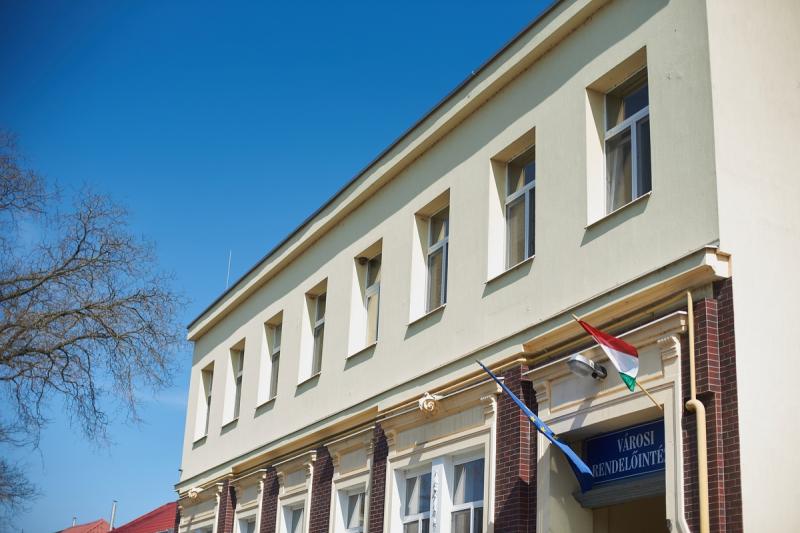 Arcvédő pajzsok átadása