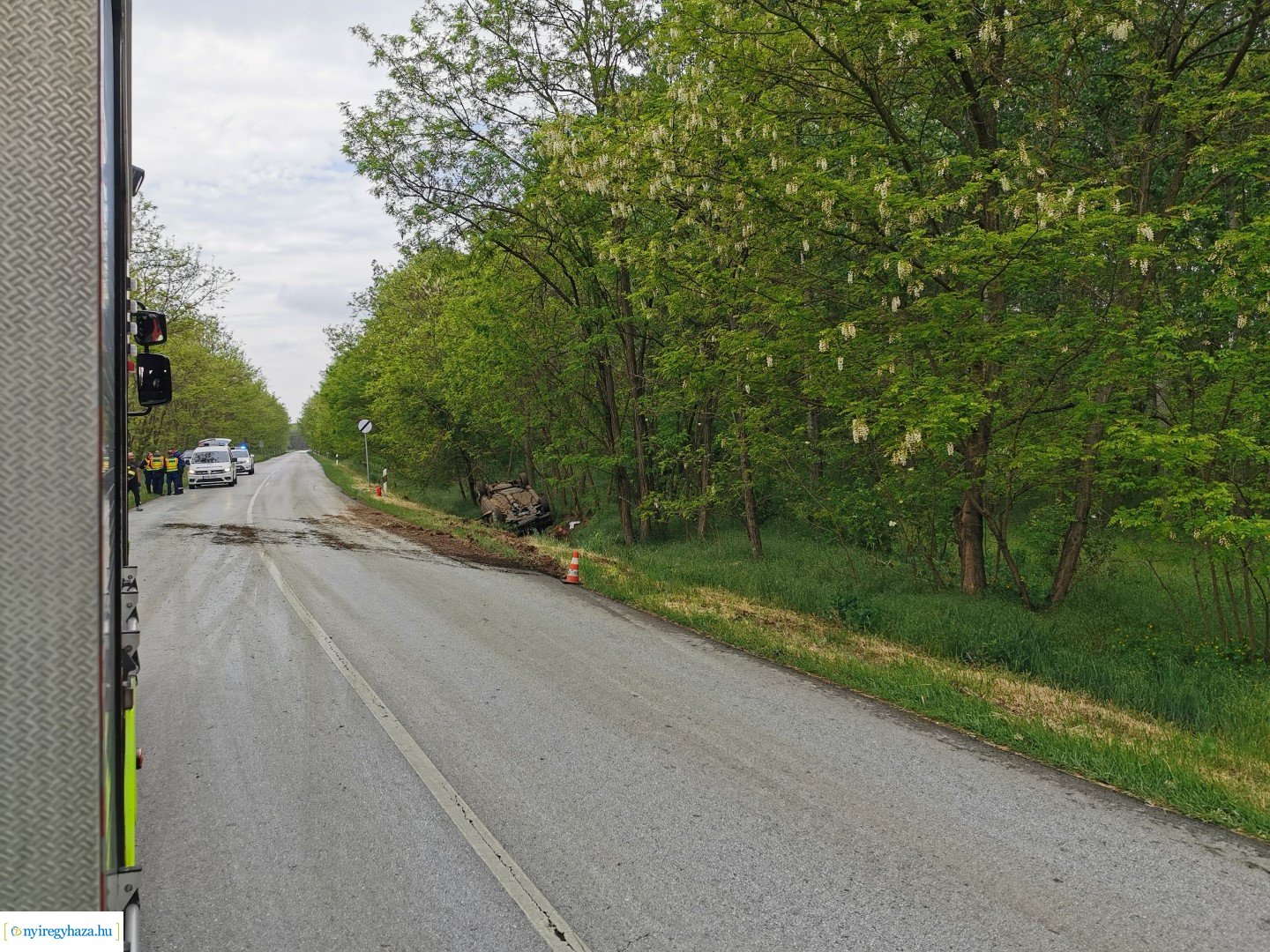 Árokba baorult egy autó