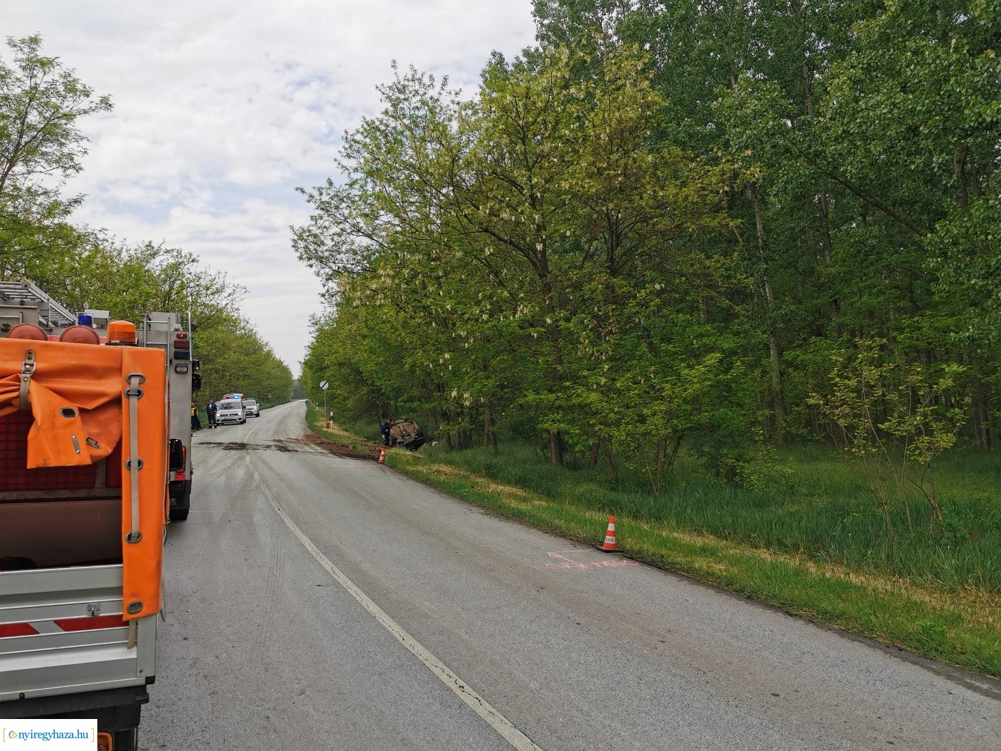 Árokba baorult egy autó