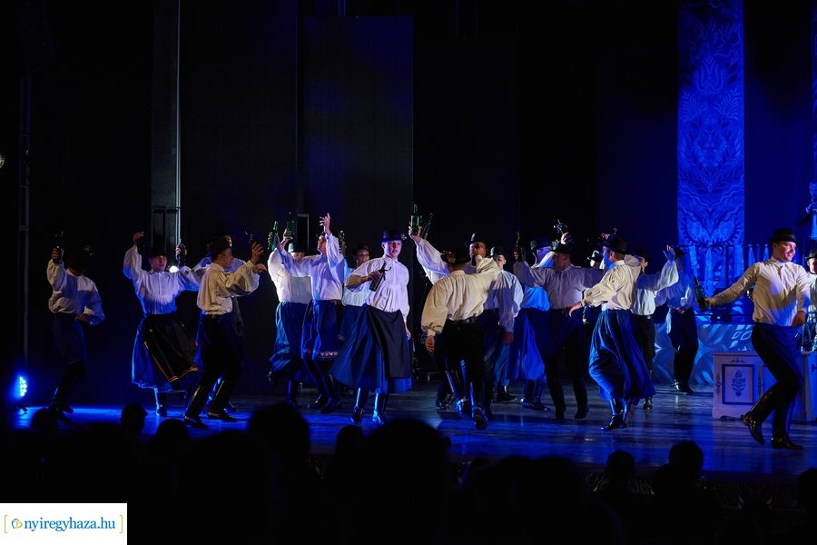 Ásó, kapa, nagyharang - Folk Fél Hét