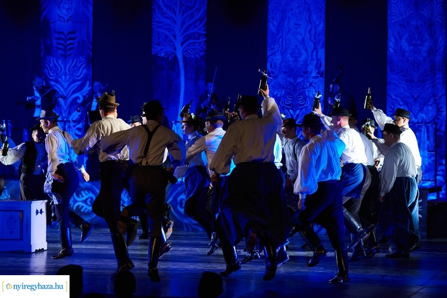 Ásó, kapa, nagyharang - Folk Fél Hét