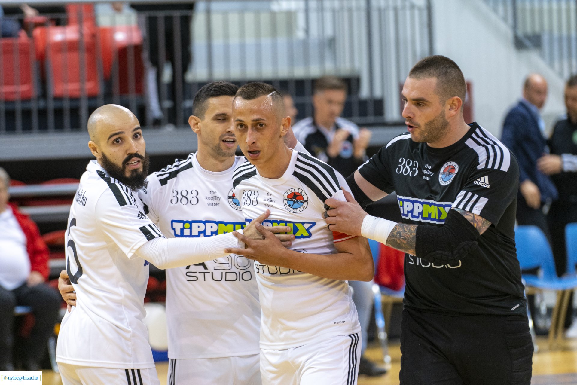 A’Stúdió Futsal Nyíregyháza–Nyírbátori SC futsal mérkőzés a Continental Arénában