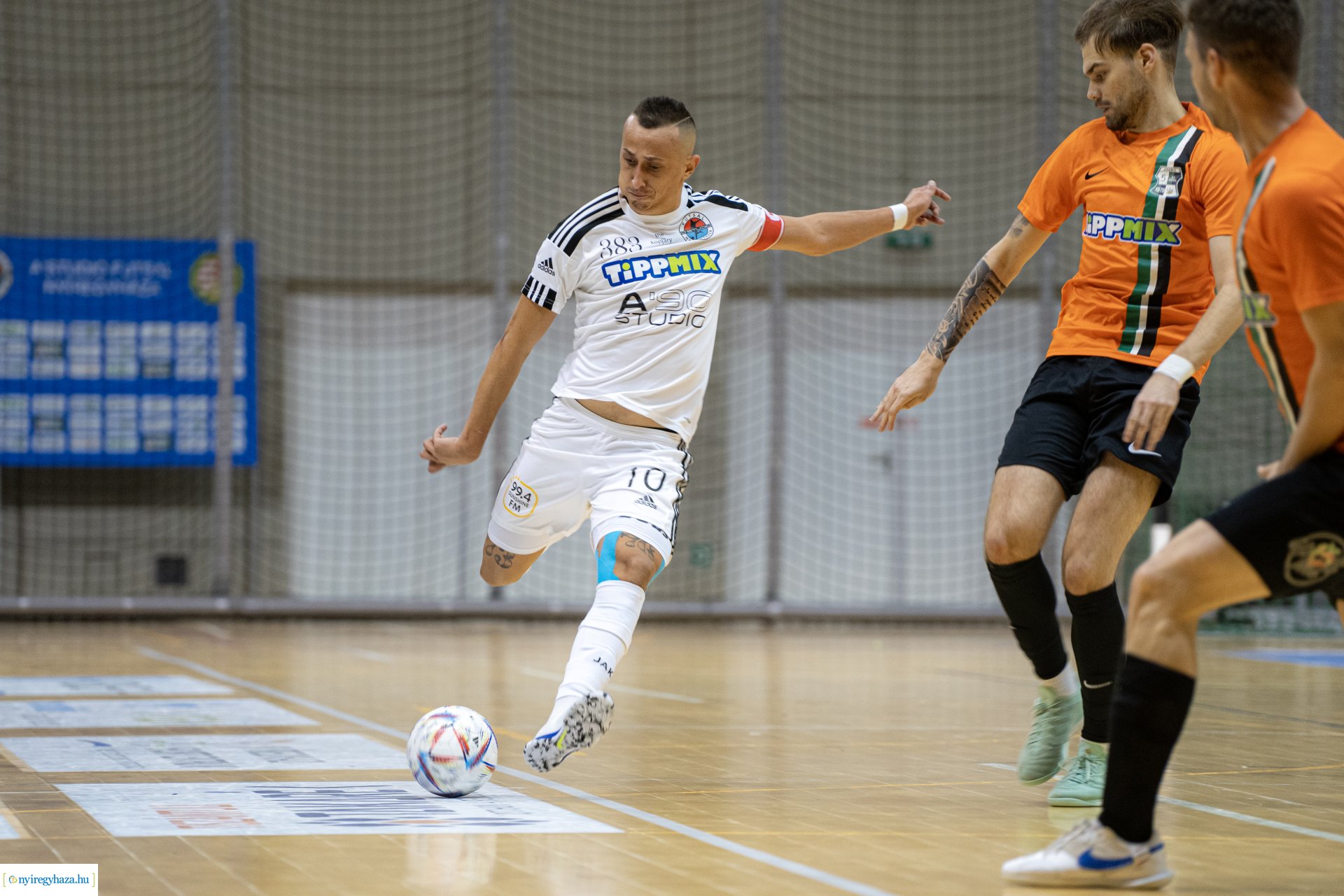 A'Stúdió Nyíregyháza vs Aramis SE futsal mérkőzés a Continental Arénában