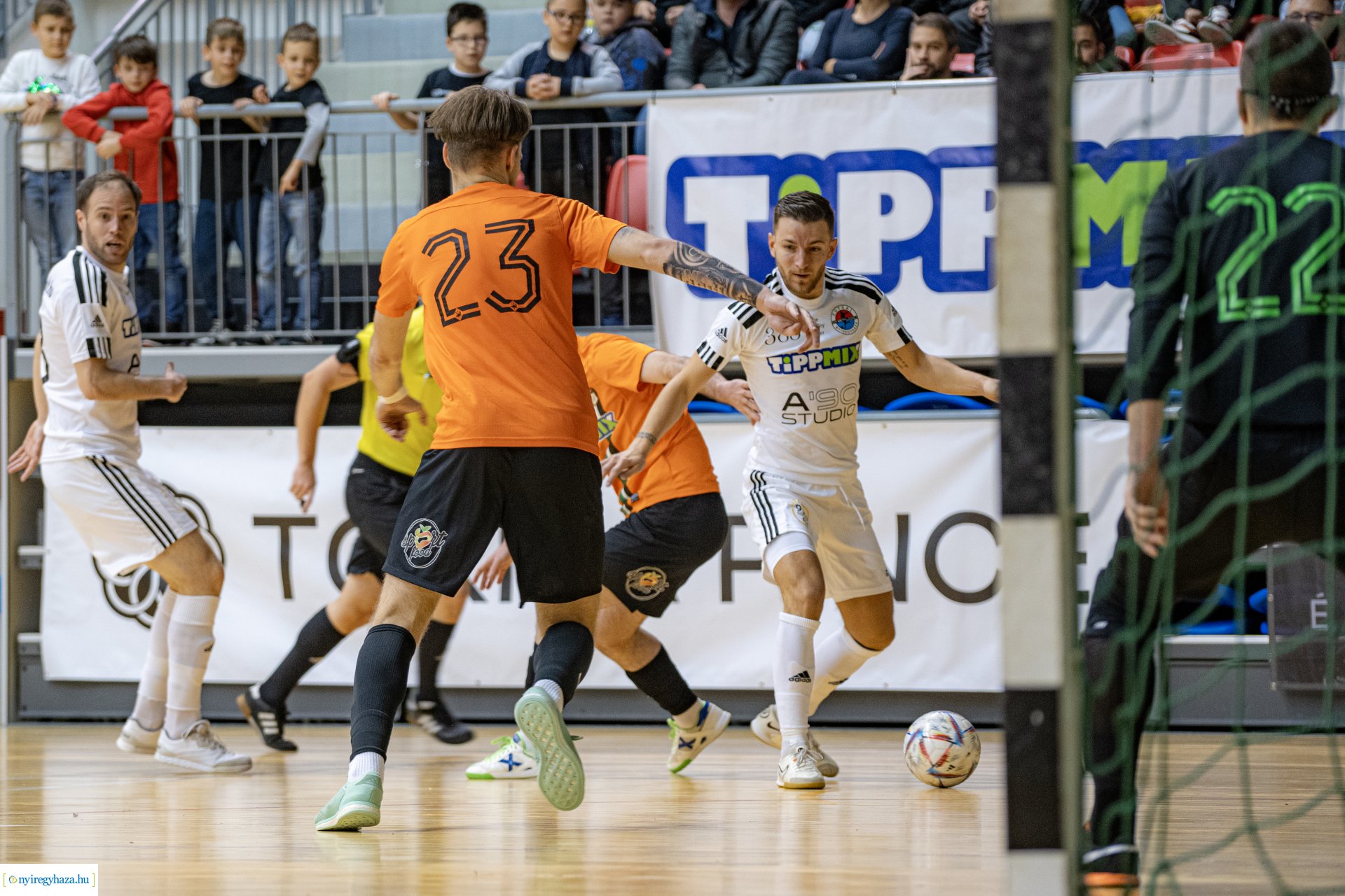 A'Stúdió Nyíregyháza vs Aramis SE futsal mérkőzés a Continental Arénában