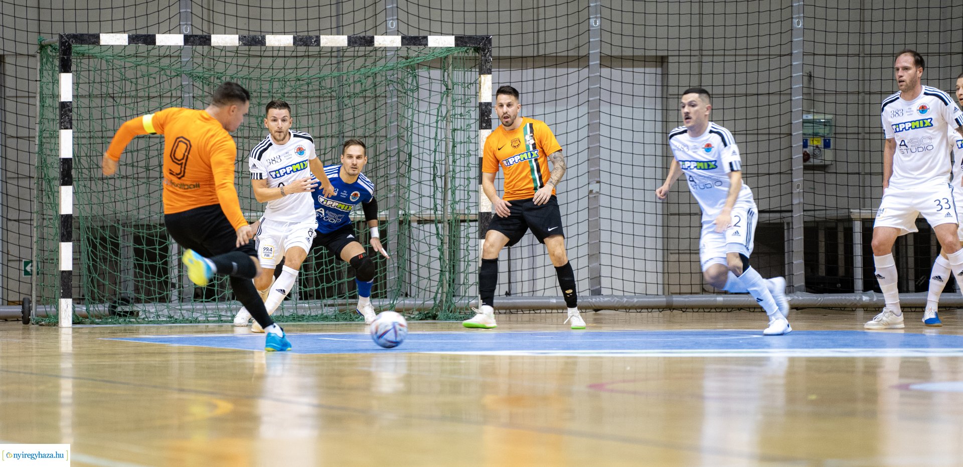 A'Stúdió Nyíregyháza vs Aramis SE futsal mérkőzés a Continental Arénában