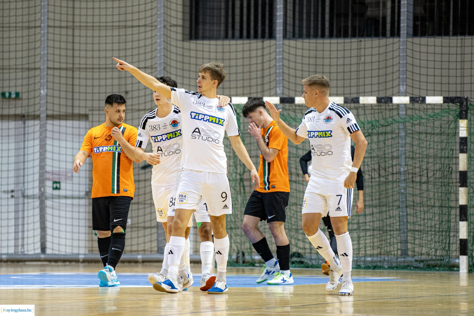 A'Stúdió Nyíregyháza vs Aramis SE futsal mérkőzés a Continental Arénában
