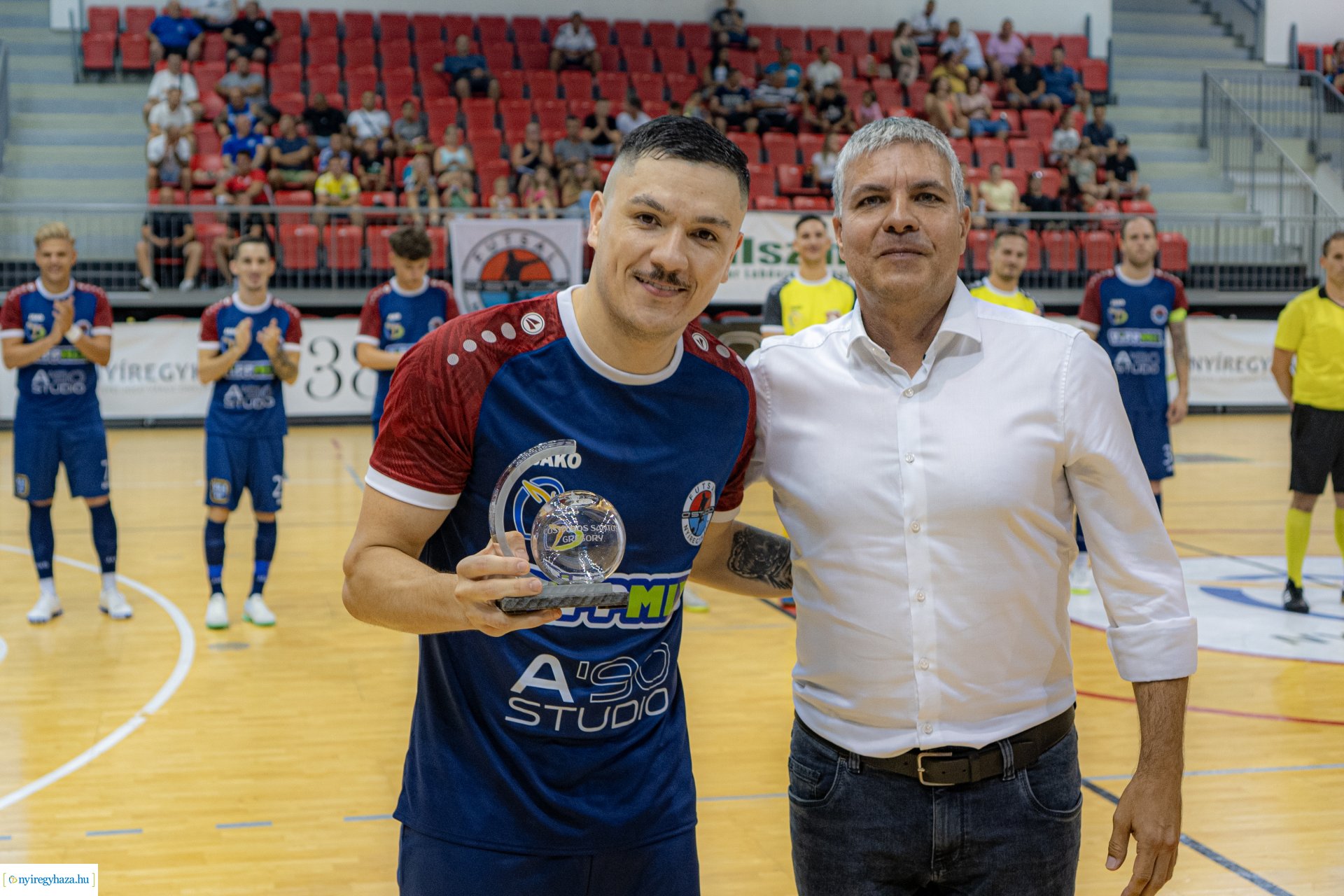 A'STÚDIÓ NYÍREGYHÁZA VS HALADÁS VSE futsal labdarúgó mérkőzés a Continental Arénában