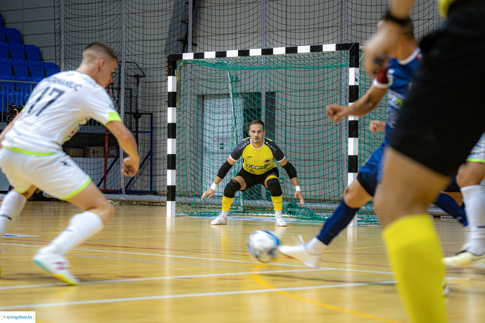 A'STÚDIÓ NYÍREGYHÁZA VS HALADÁS VSE futsal labdarúgó mérkőzés a Continental Arénában