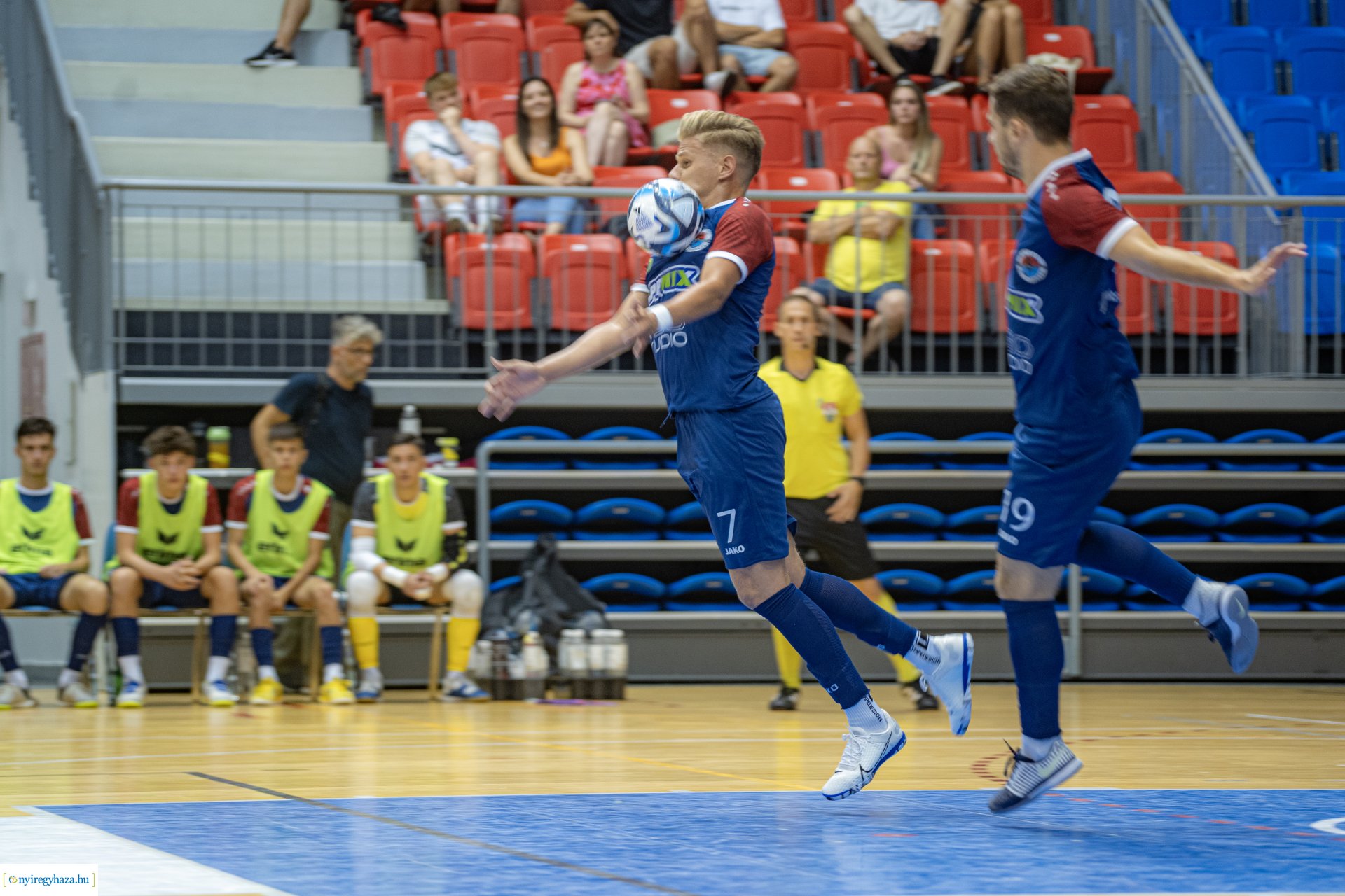 A'STÚDIÓ NYÍREGYHÁZA VS HALADÁS VSE futsal labdarúgó mérkőzés a Continental Arénában