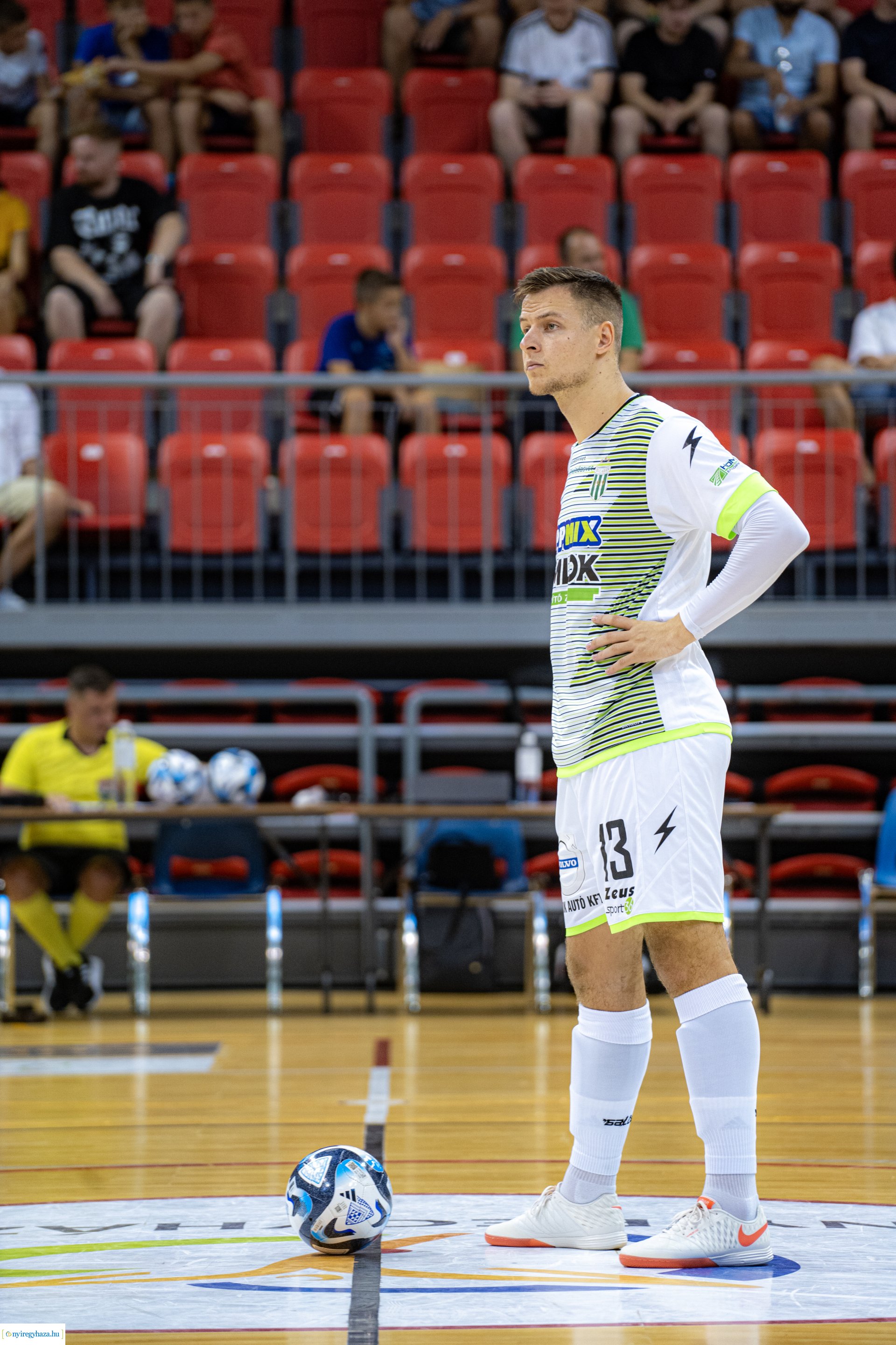 A'STÚDIÓ NYÍREGYHÁZA VS HALADÁS VSE futsal labdarúgó mérkőzés a Continental Arénában