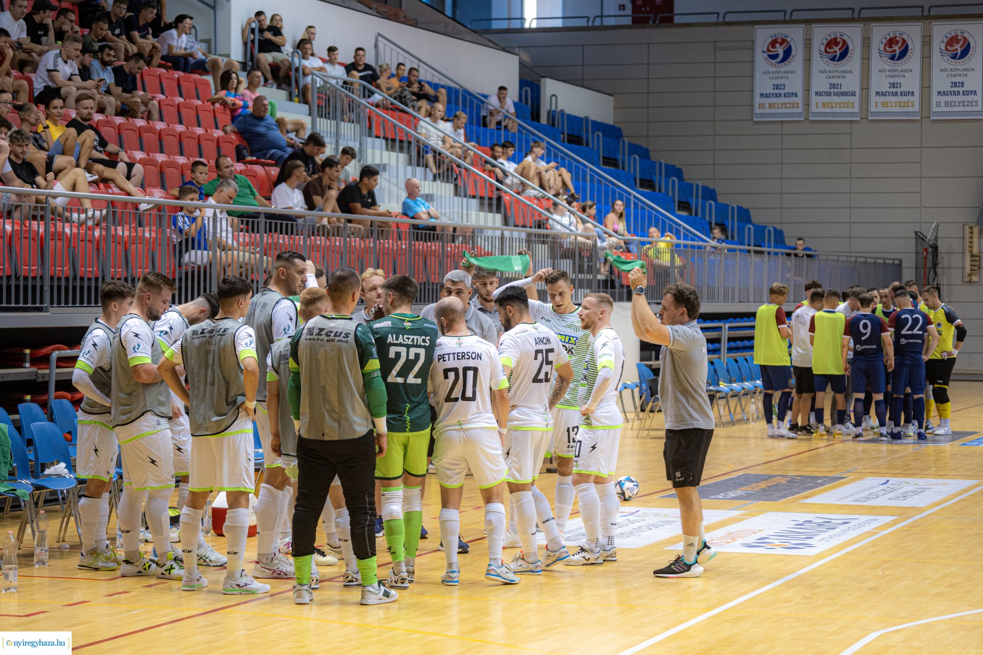 A'STÚDIÓ NYÍREGYHÁZA VS HALADÁS VSE futsal labdarúgó mérkőzés a Continental Arénában