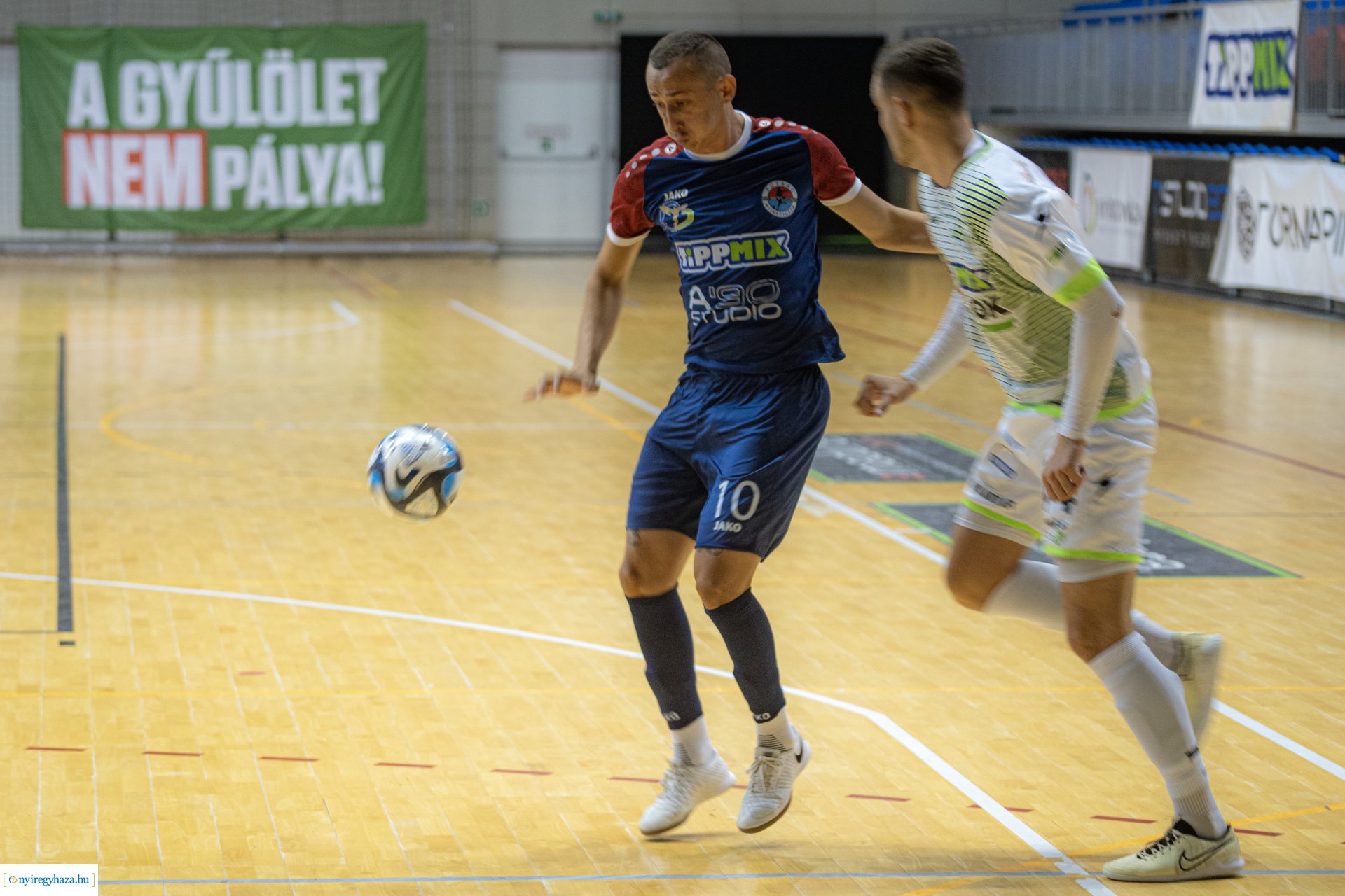 A'STÚDIÓ NYÍREGYHÁZA VS HALADÁS VSE futsal labdarúgó mérkőzés a Continental Arénában