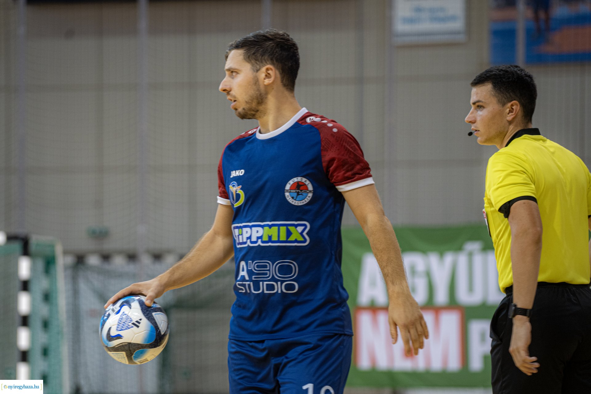 A'STÚDIÓ NYÍREGYHÁZA VS HALADÁS VSE futsal labdarúgó mérkőzés a Continental Arénában