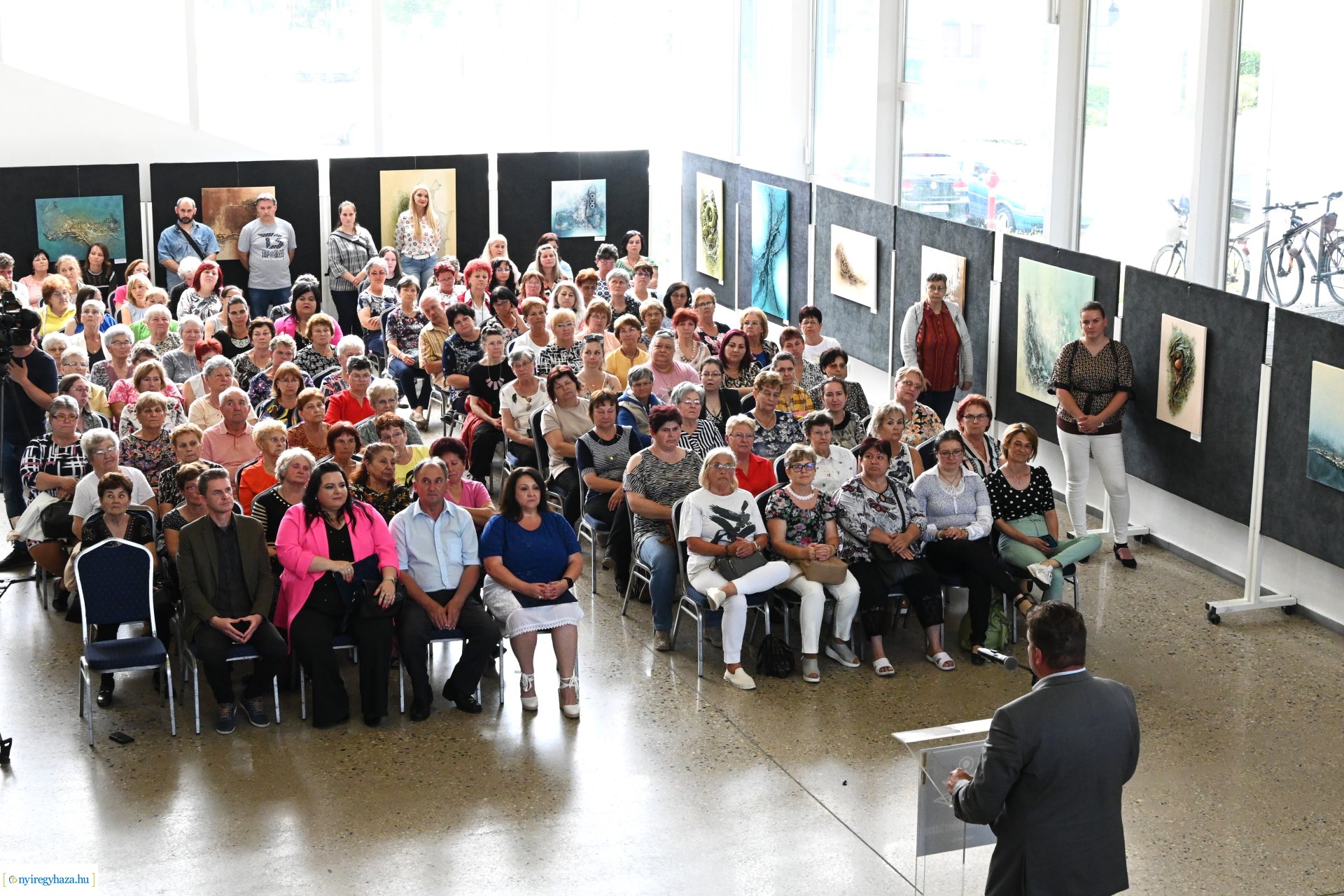 ASzakkör csoportjainak kiállításmegnyitó ünnepsége a VMKK-ban