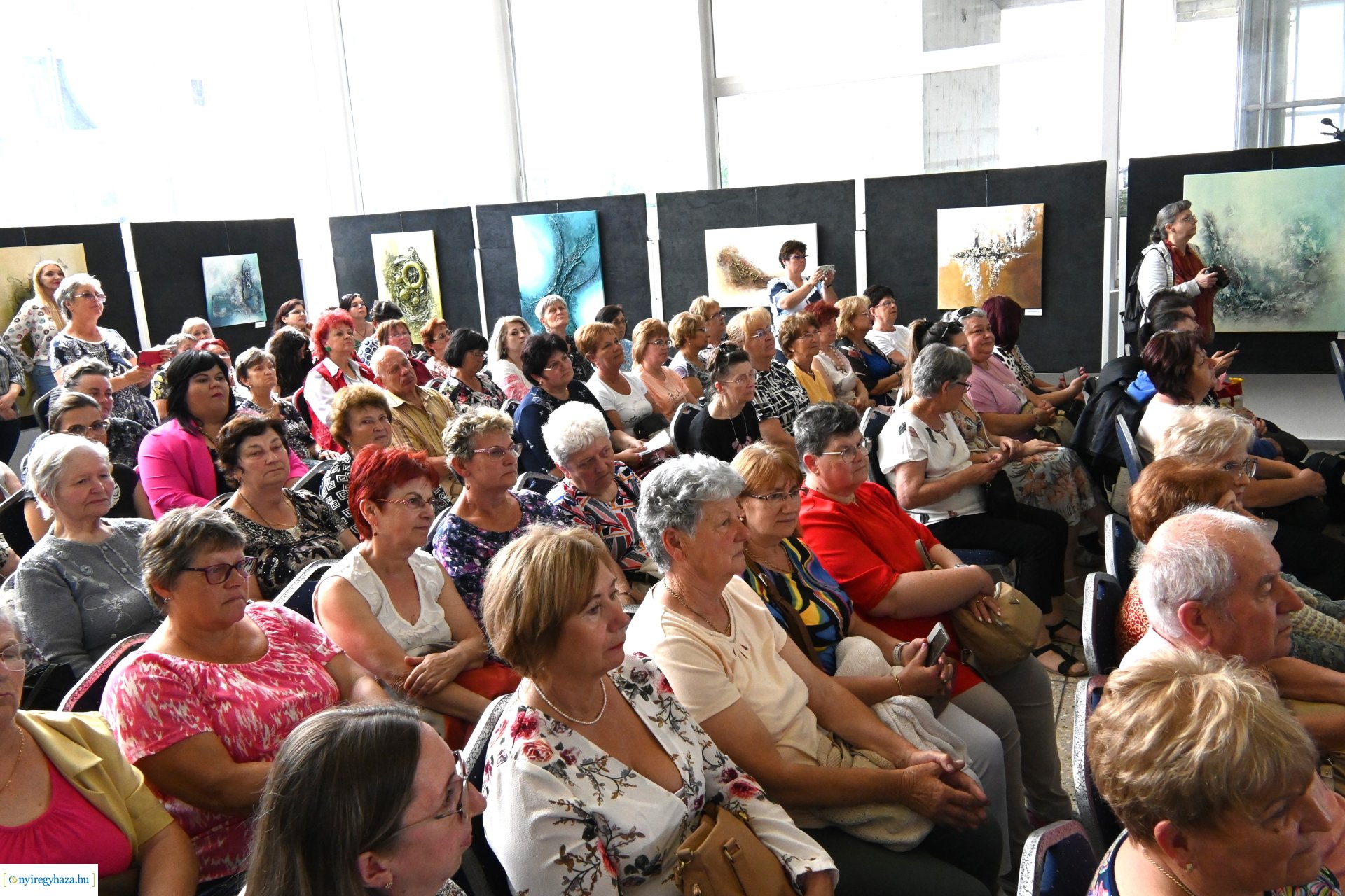 ASzakkör csoportjainak kiállításmegnyitó ünnepsége a VMKK-ban