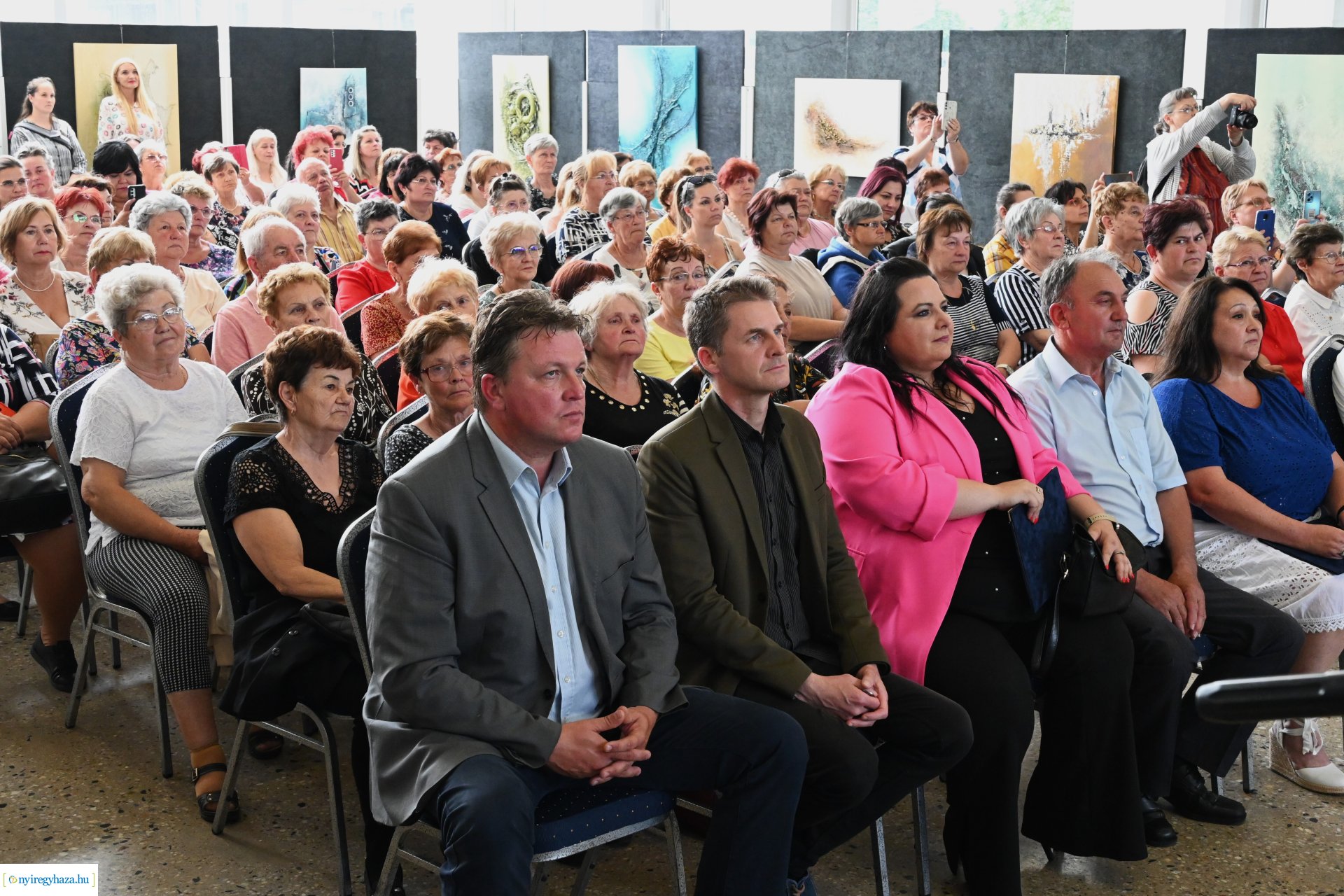 ASzakkör csoportjainak kiállításmegnyitó ünnepsége a VMKK-ban