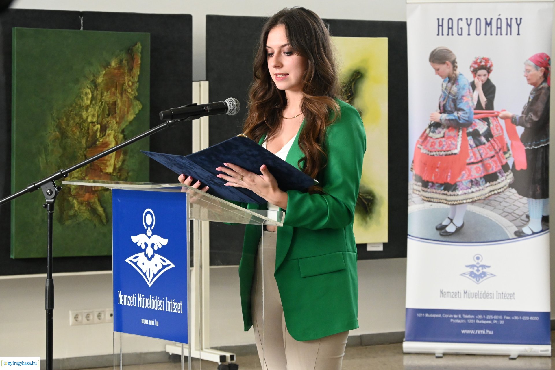 ASzakkör csoportjainak kiállításmegnyitó ünnepsége a VMKK-ban