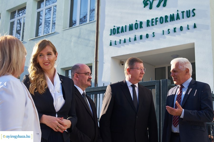 Átadták a református iskolát - 2022