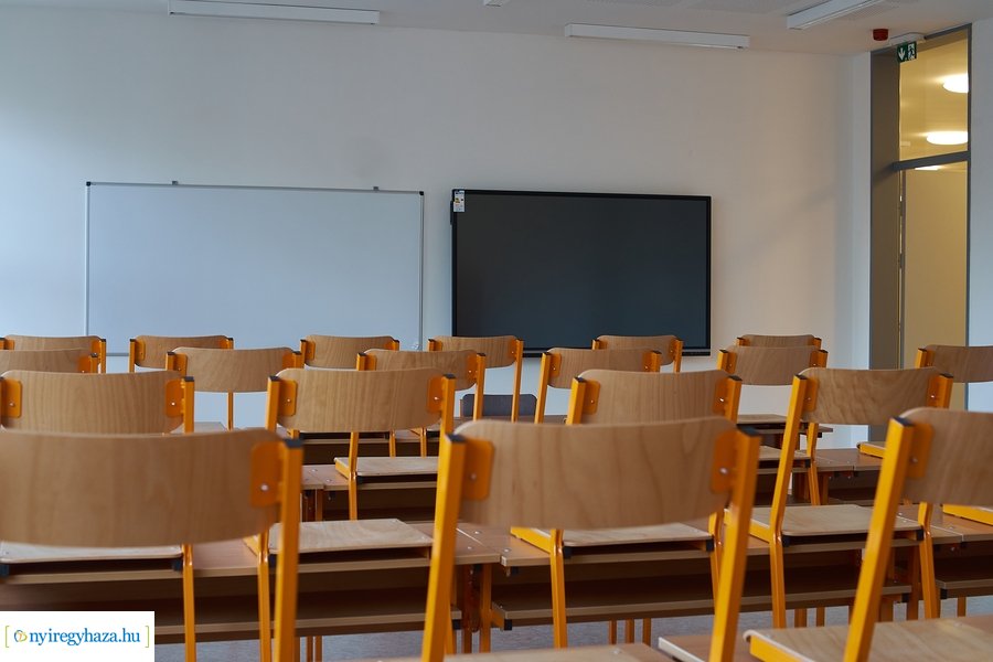 Átadták a református iskolát - 2022