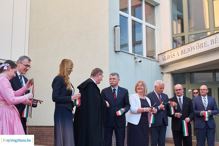 Átadták a református iskolát - 2022