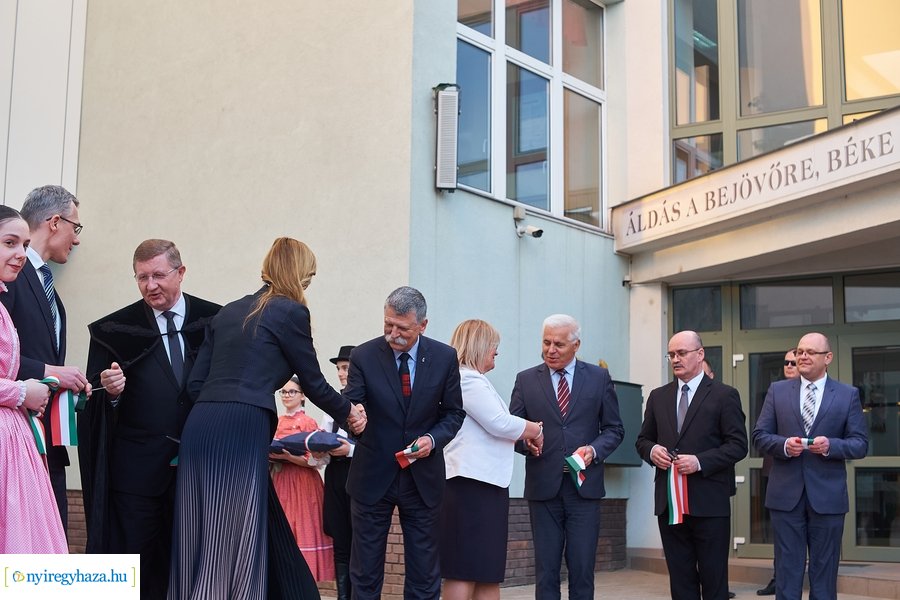 Átadták a református iskolát - 2022