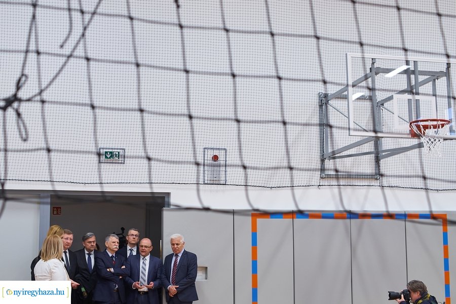 Átadták a református iskolát - 2022